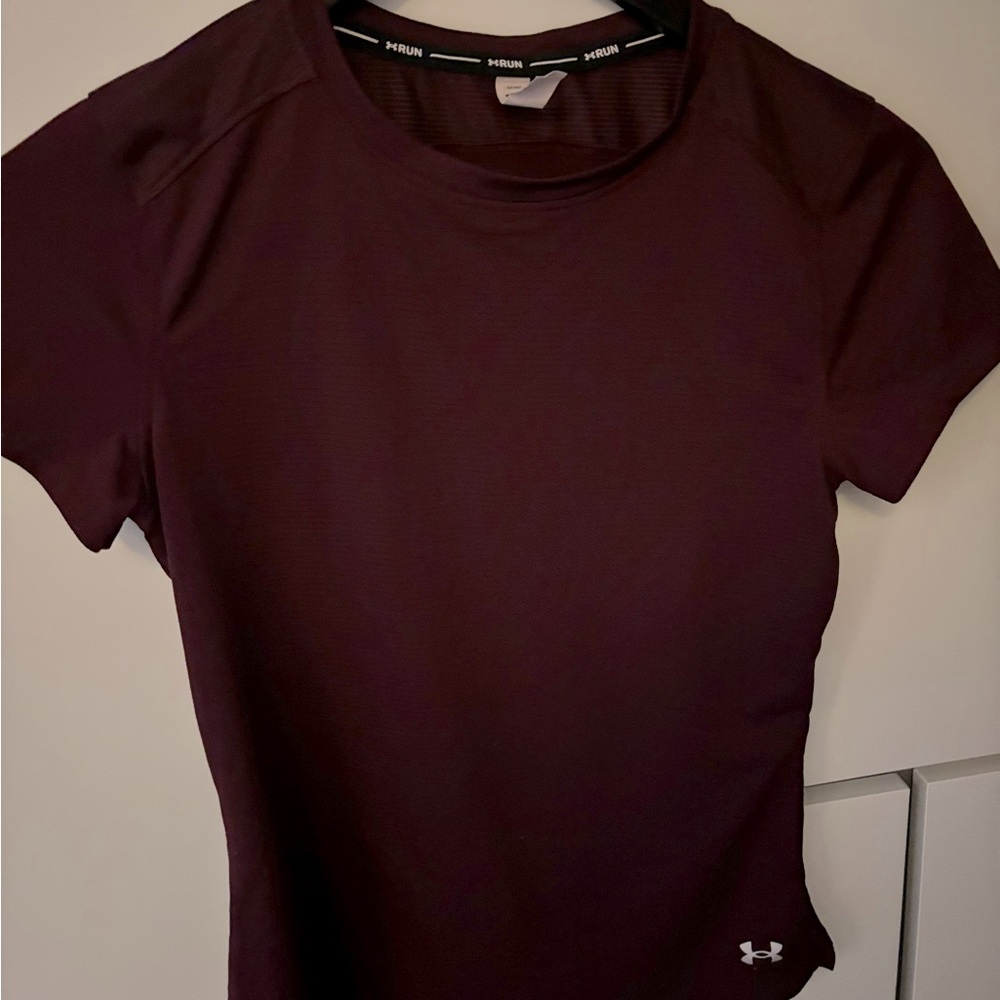 Under armour running shirt